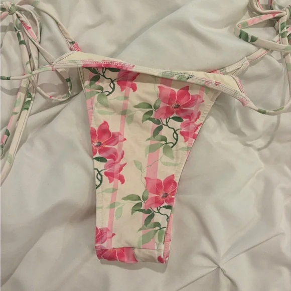 Frankie’s Bikinis set size L - Picture 5 of 6